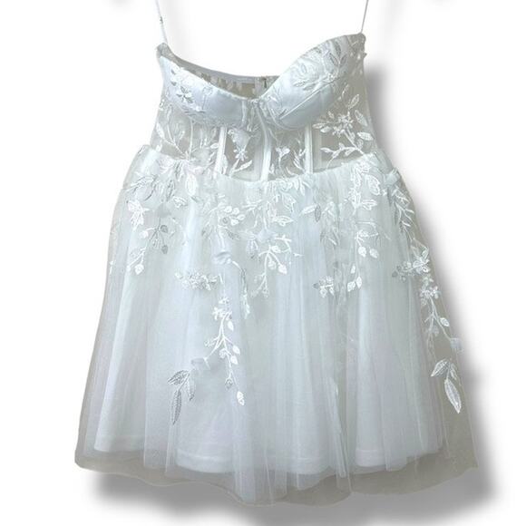 NEW Lulus Marvelously Lovely White Tulle 3D Embroidered Strapless Mini Dress - Picture 5 of 11